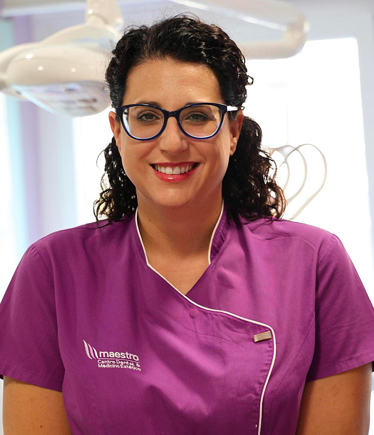 ODONTÓLOGA CLÍNICA DENTAL OVIEDO CALLE URÍA. CLINICA DENTAL MAESTRO